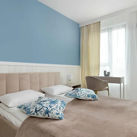 Modern Popieluszki 2c With Parking In The Center Of By Renters Apartament